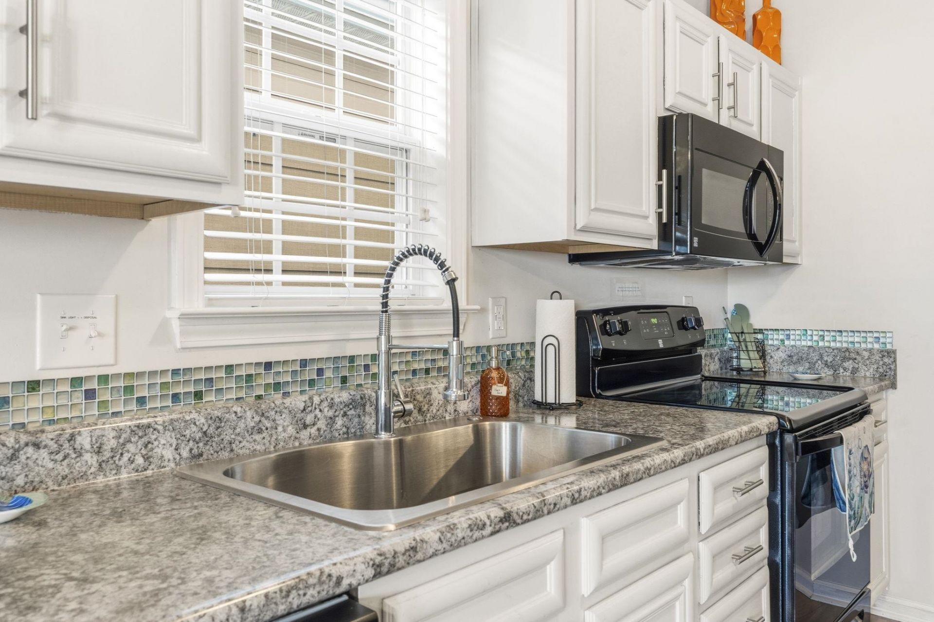 320 Sailors Ct. Photo 11