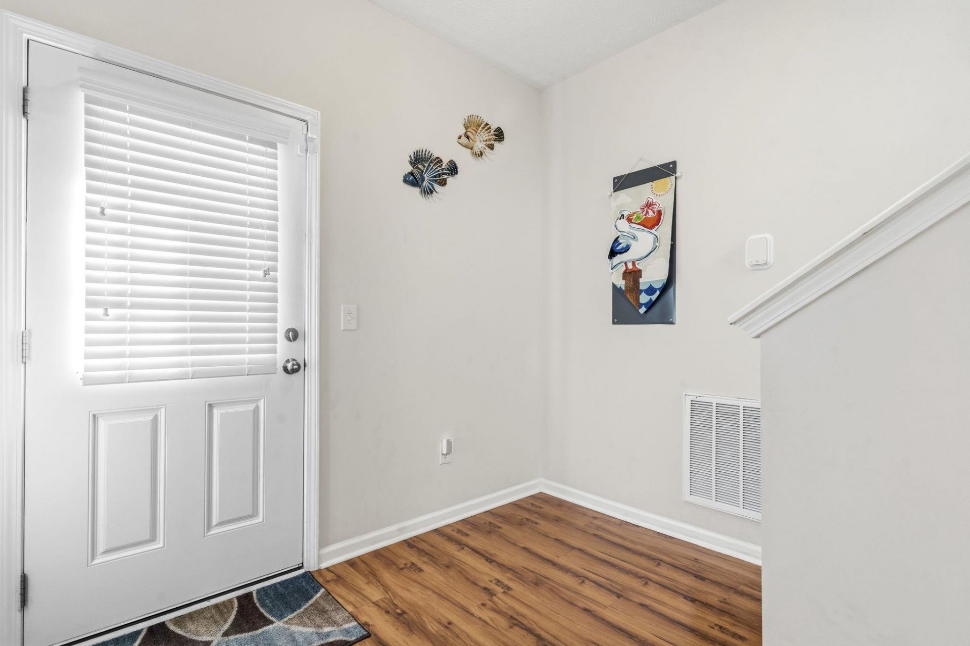 320 Sailors Ct. Photo 17