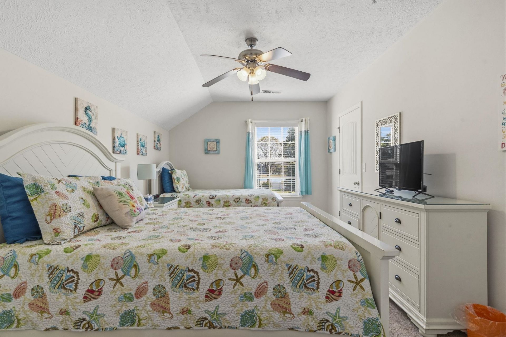 320 Sailors Ct. Photo 24