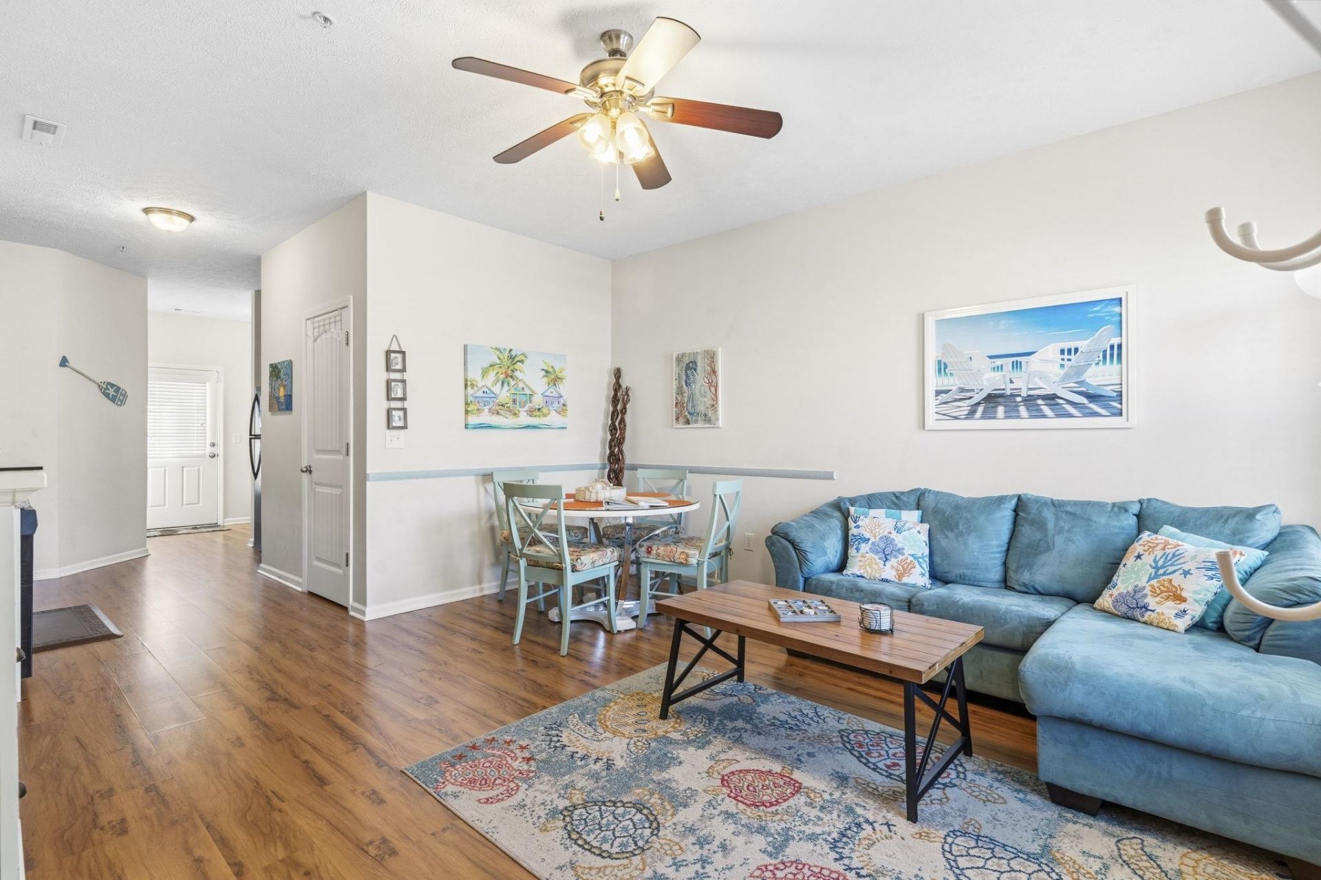 320 Sailors Ct. Photo 7