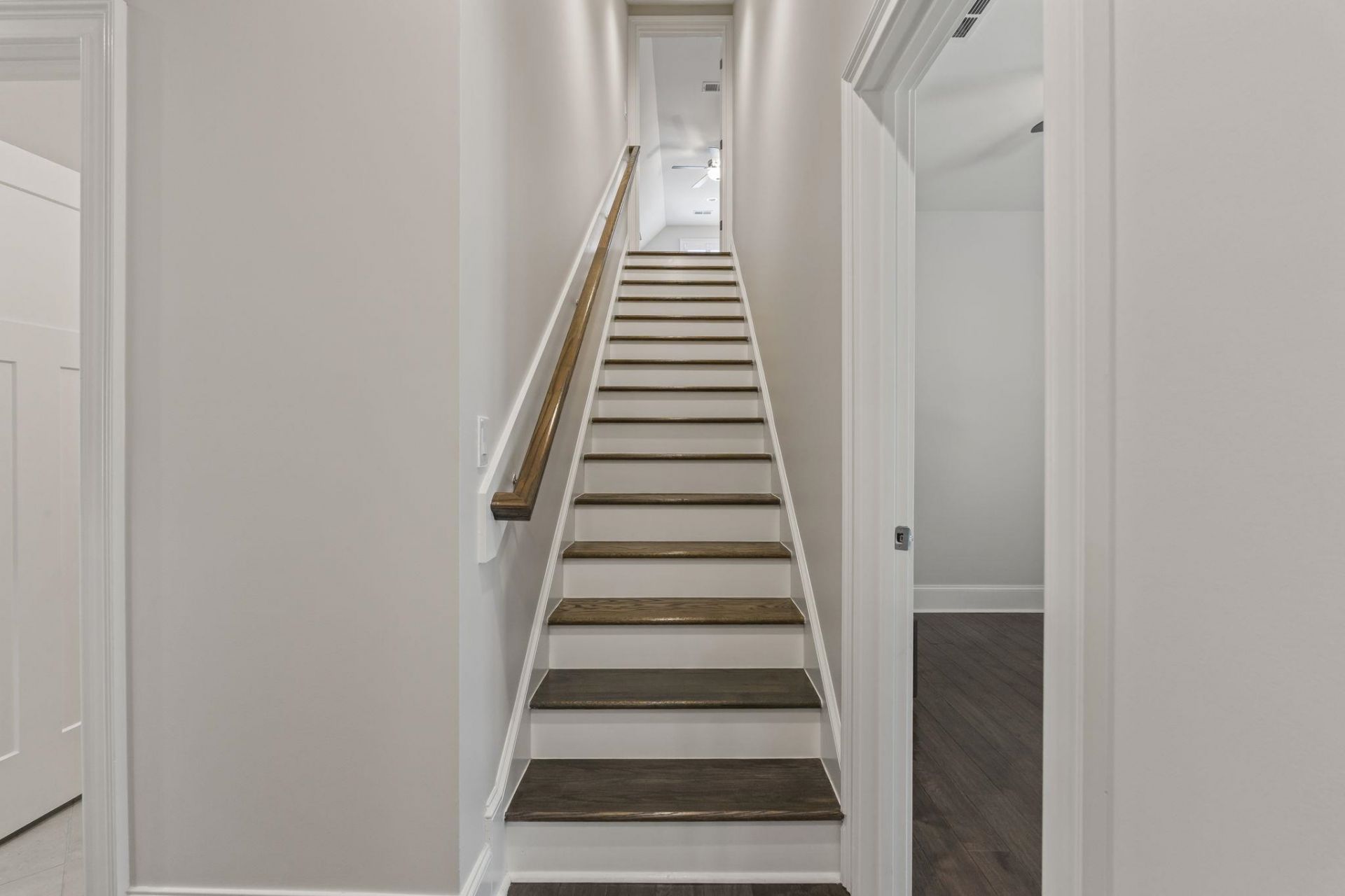 2931 Moss Bridge Ln. Photo 32