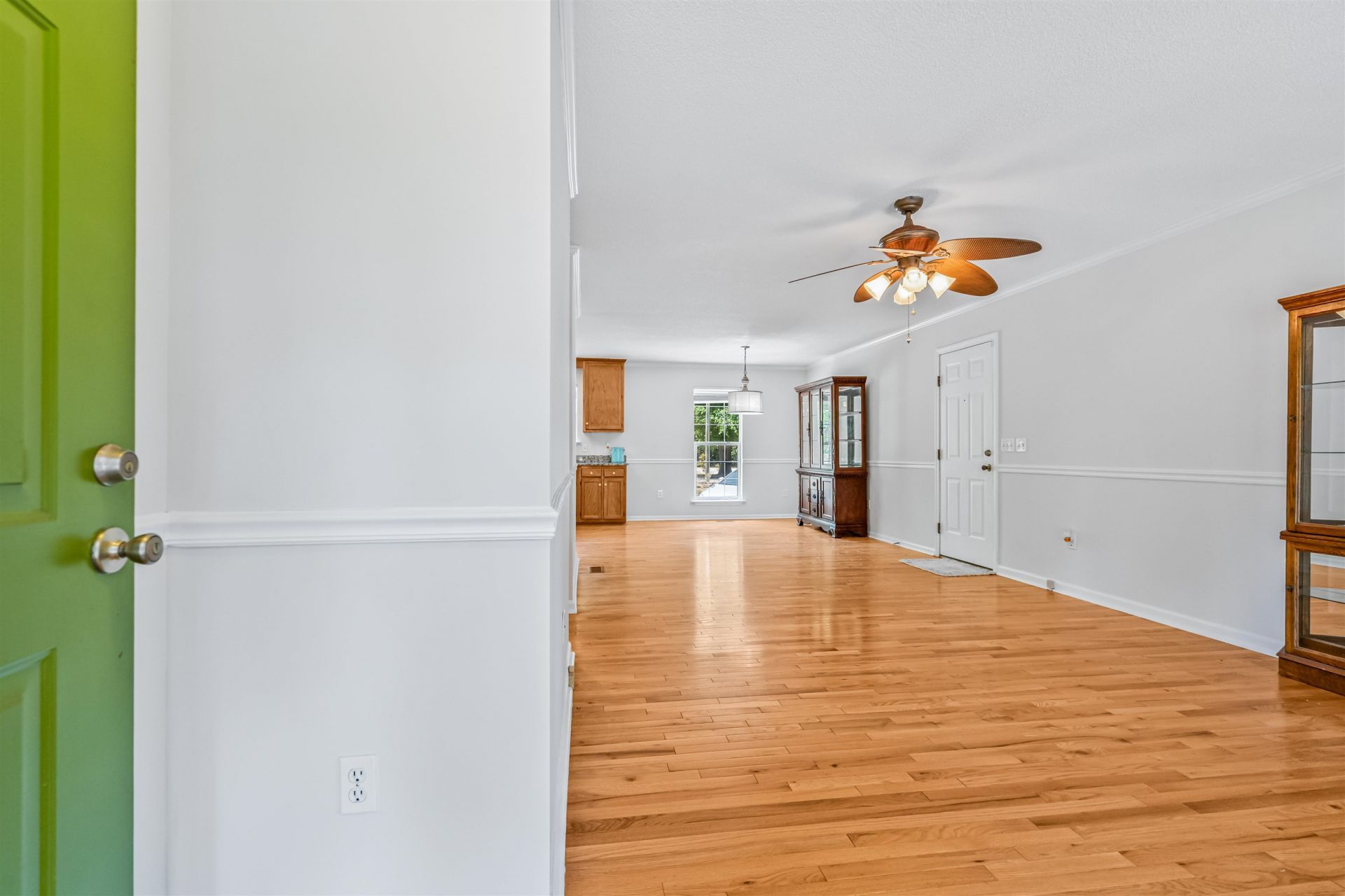 77 Oak Hill Dr.  Photo 11