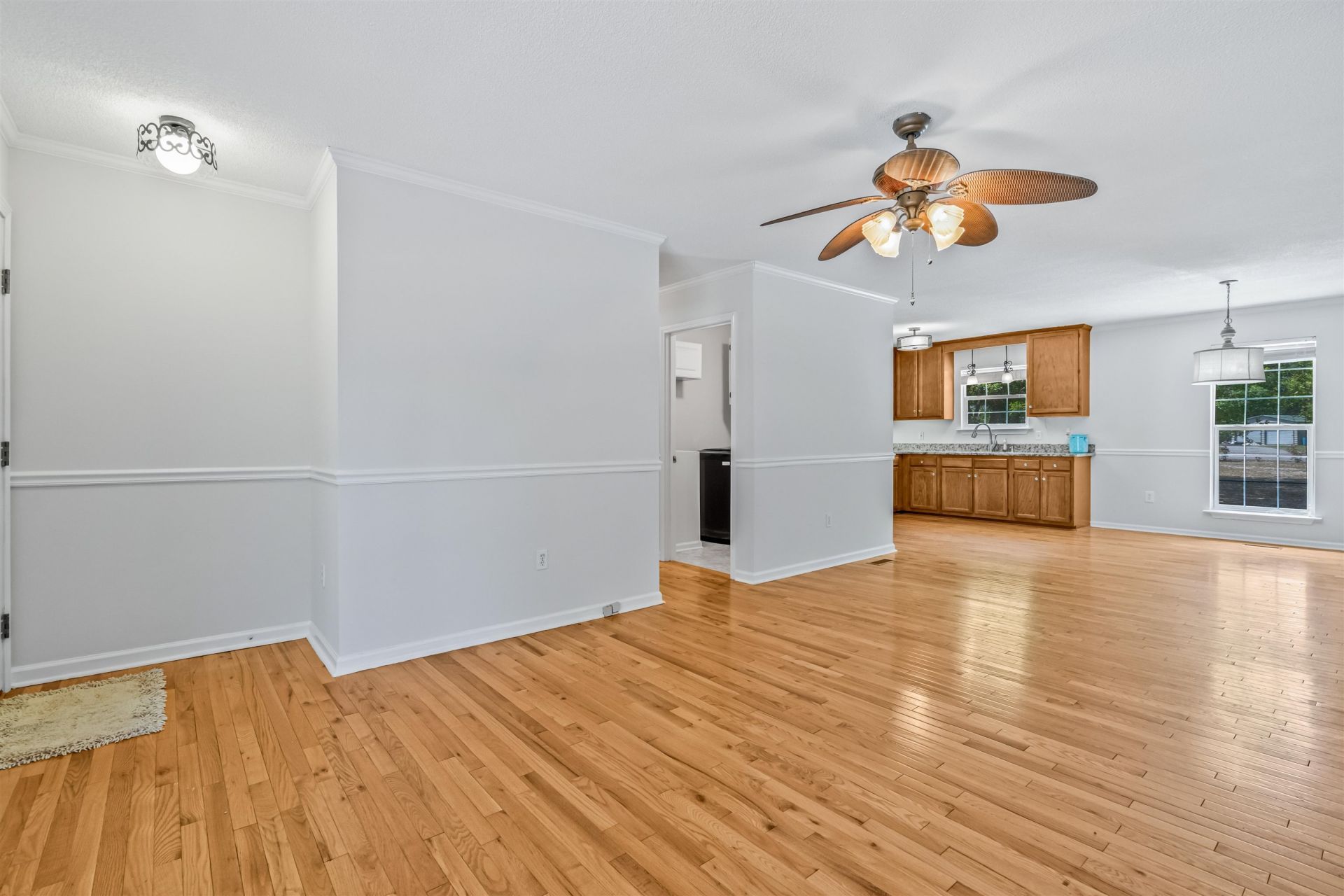 77 Oak Hill Dr.  Photo 13