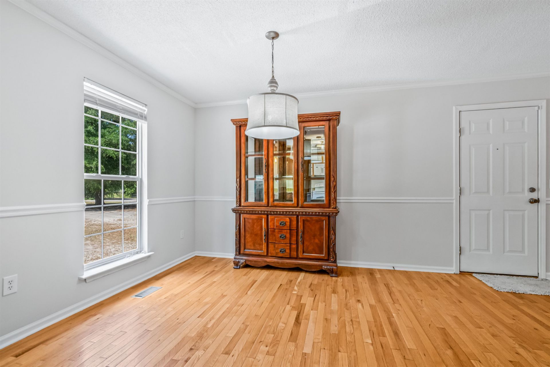 77 Oak Hill Dr.  Photo 16