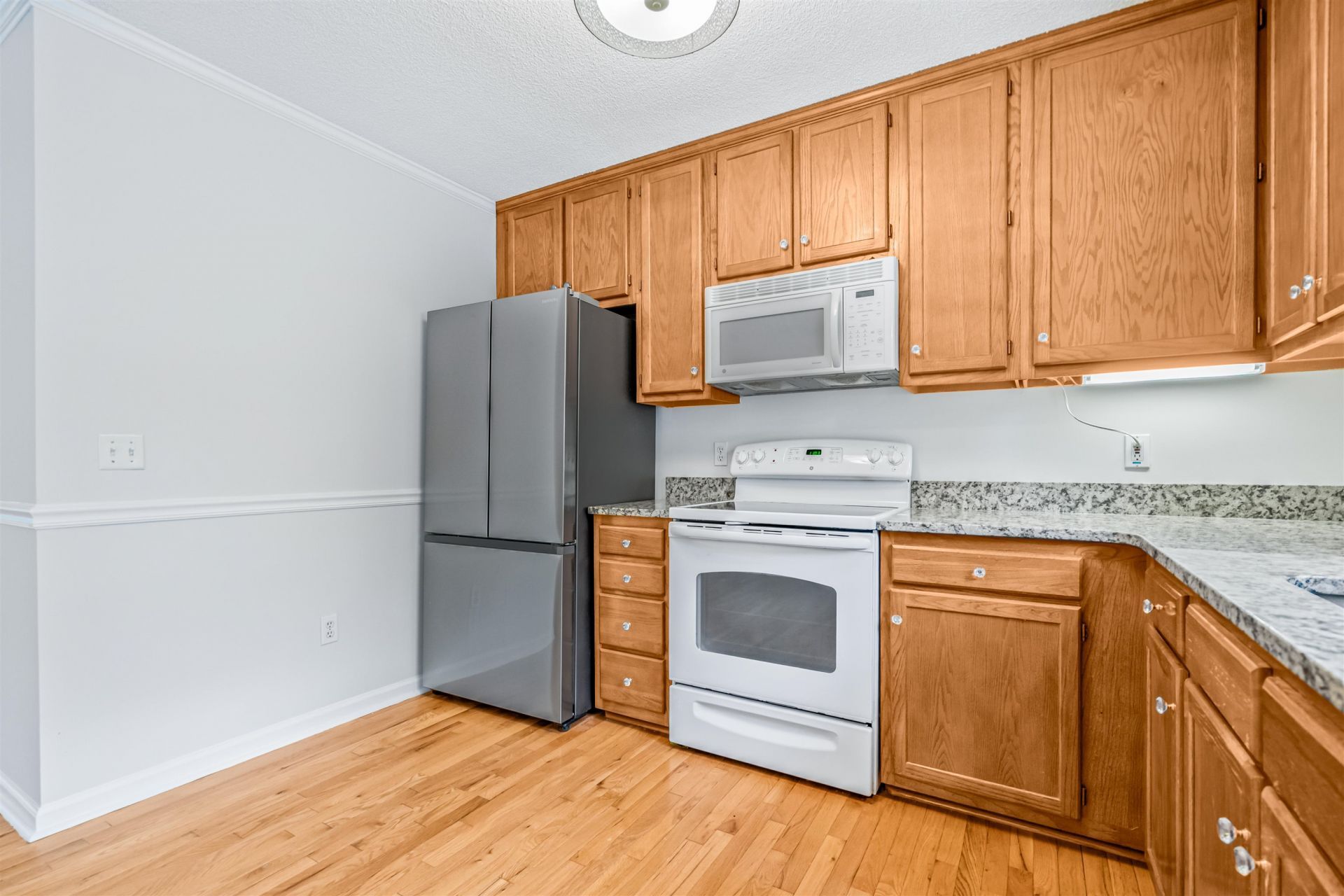 77 Oak Hill Dr.  Photo 19