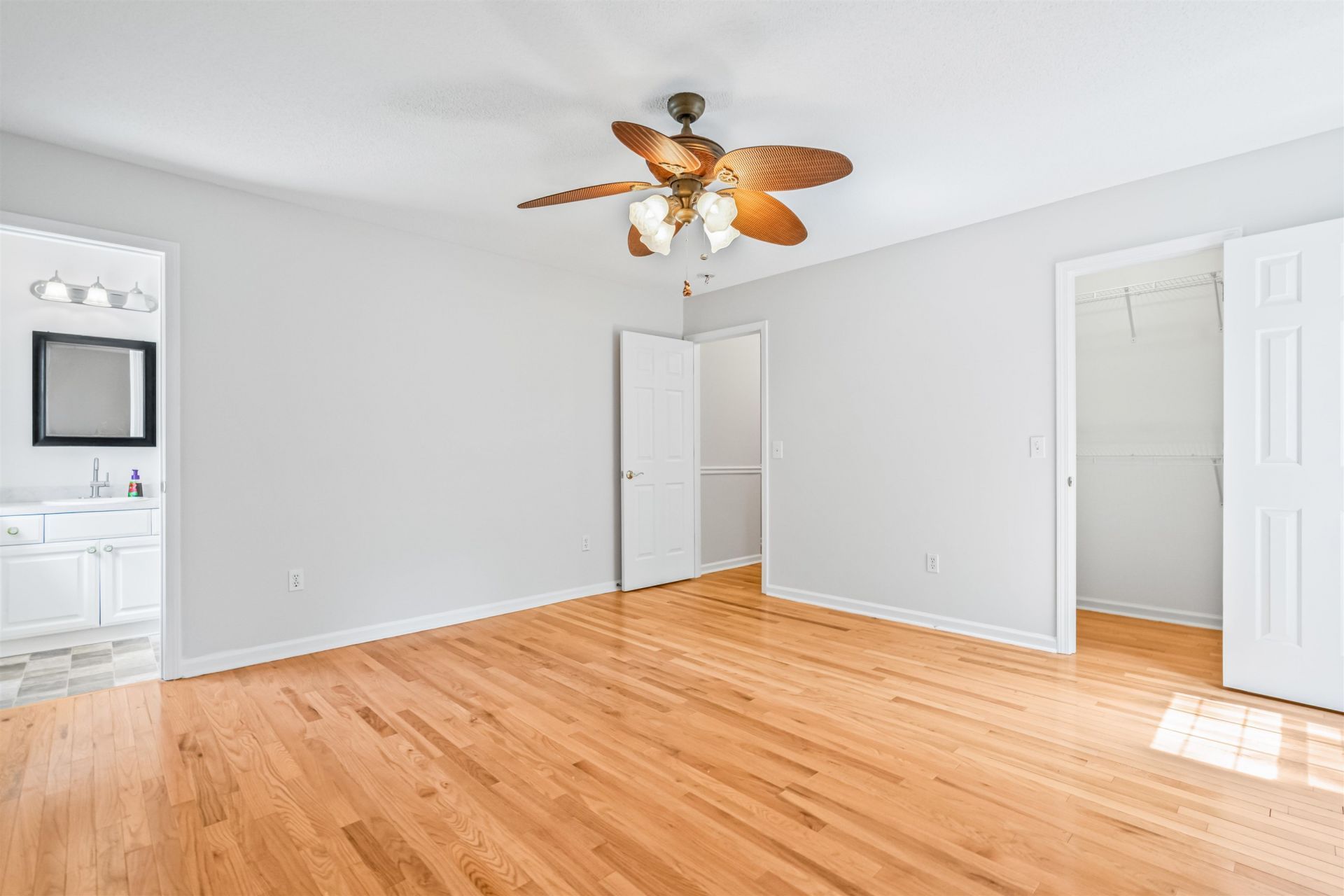 77 Oak Hill Dr.  Photo 21