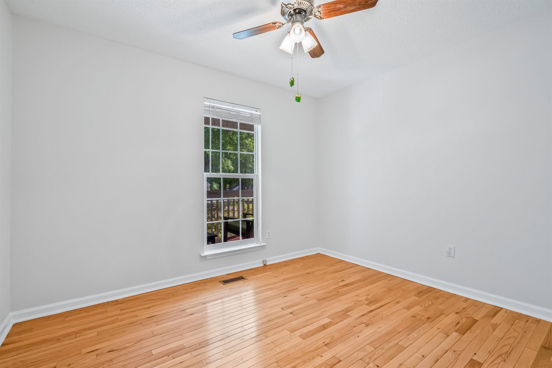 77 Oak Hill Dr.  Photo 24