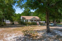 77 Oak Hill Dr.  photo 4