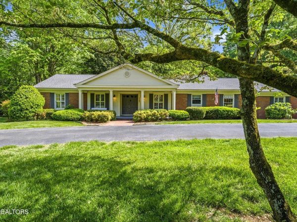 1121 Woodward Ave, Athens, TN 37303