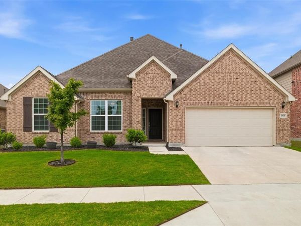 1005 Sweeping Butte Drive , Fort Worth, TX 76052