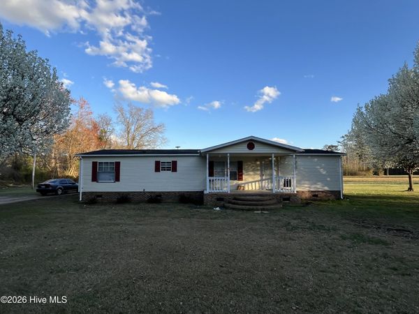 2185 Peacock Road, Whiteville, NC 28472