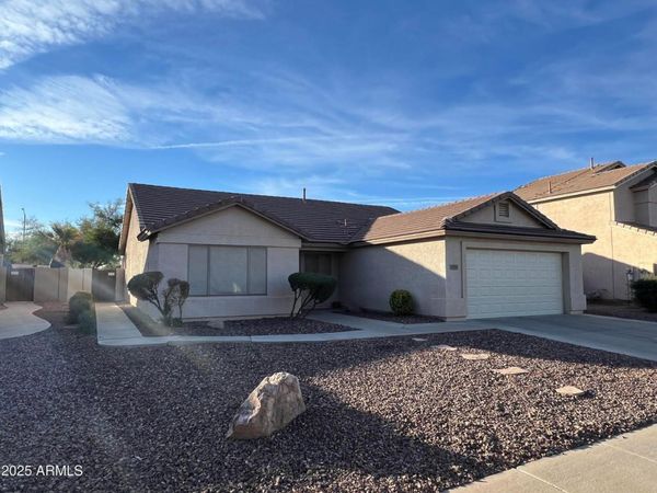 13709 W Cottonwood Street, Surprise, AZ 85374