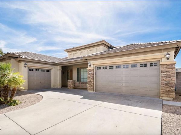 7402 N 84th Avenue, Glendale, AZ 85305