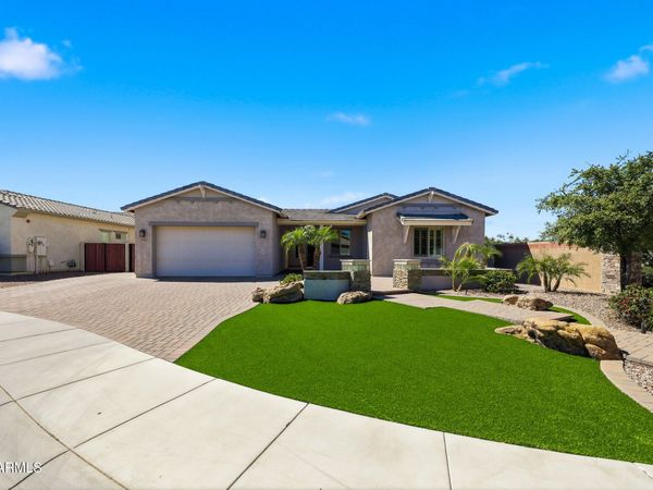 9743 W DESERT ELM Lane, Peoria, AZ 85383
