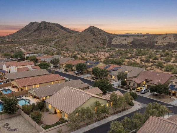 7873 W Fetlock Trail, Peoria, AZ 85383