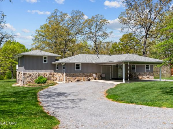 3008 Seminole Loop , Crossville, TN 38572