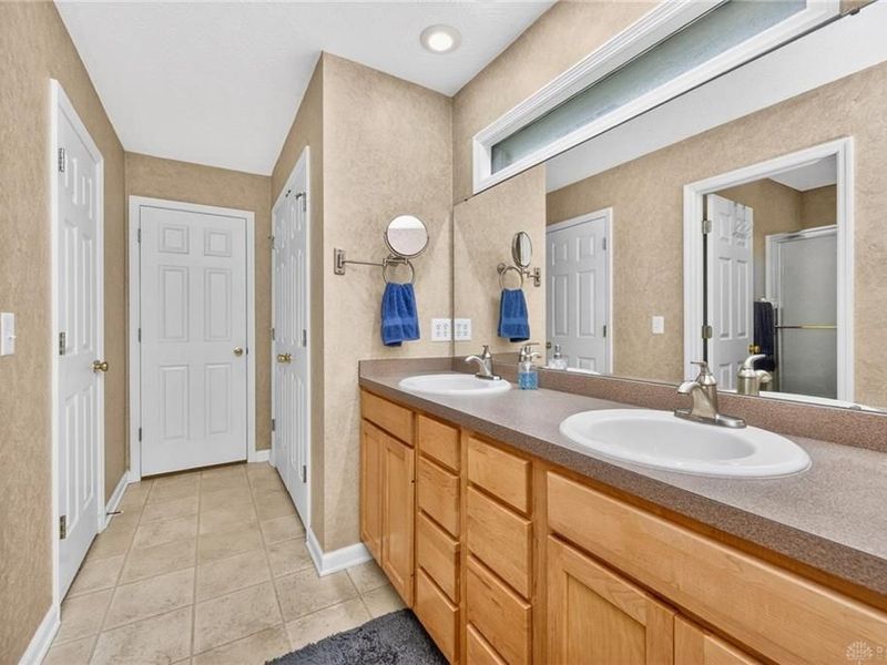 1576 Rockleigh Road, Washington Township, OH 45458 Photo 21