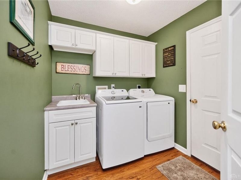 1576 Rockleigh Road, Washington Township, OH 45458 Photo 24