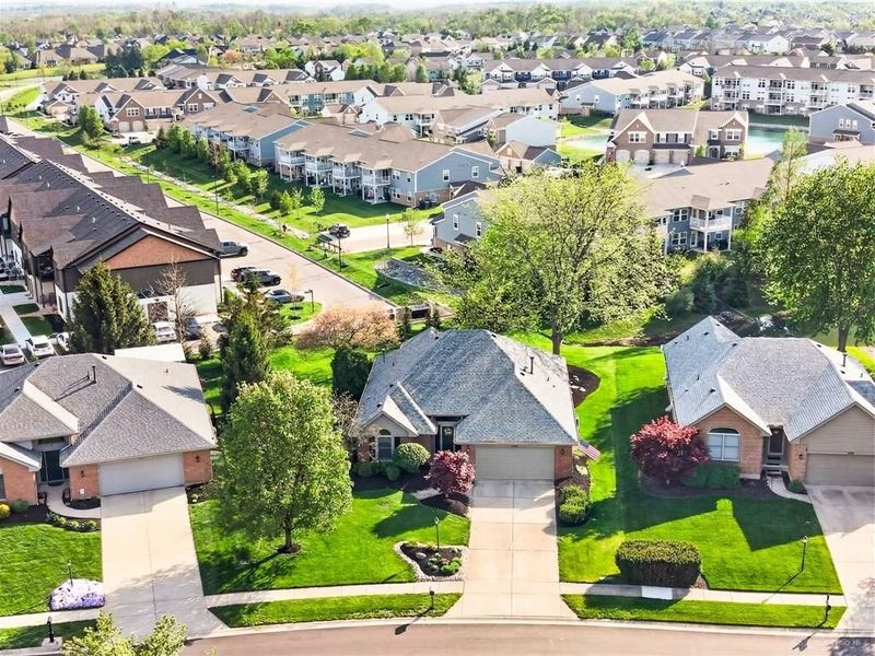 1576 Rockleigh Road, Washington Township, OH 45458 Photo 3