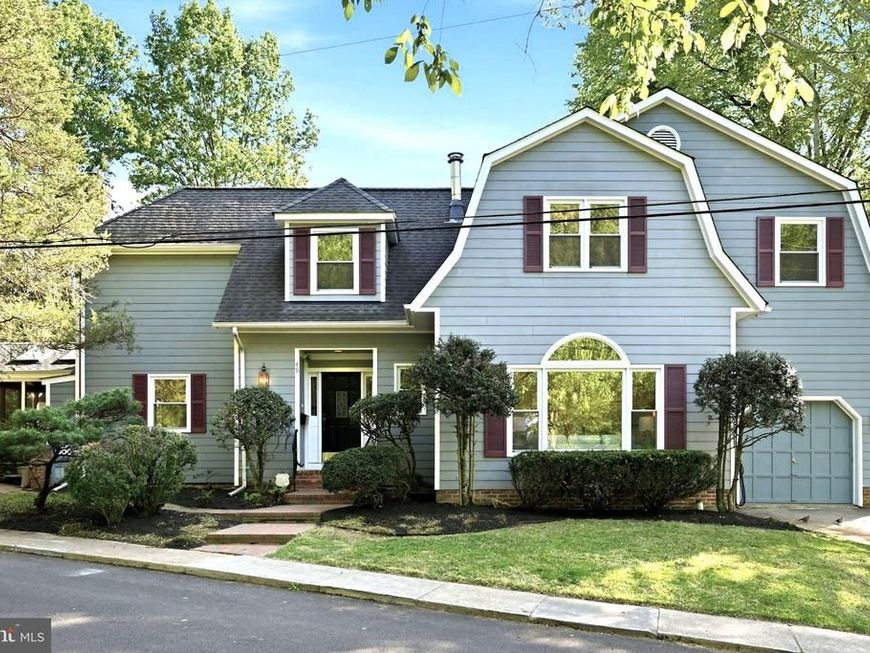 49 Wellesley Circle , Glen Echo, MD 20812 Main Photo