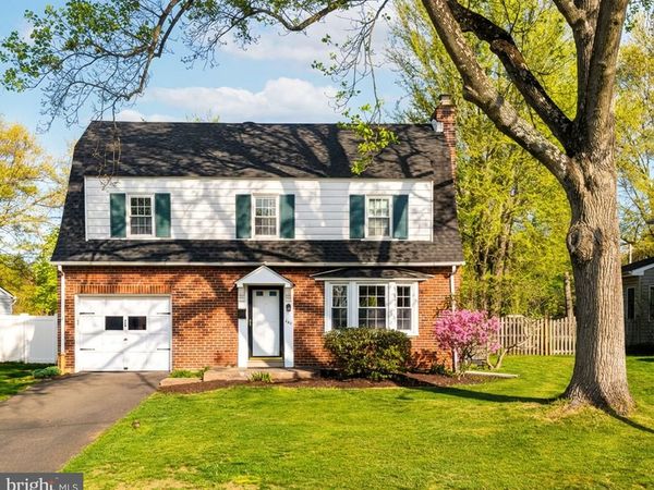 638 S CANNON AVENUE , LANSDALE, PA 19446