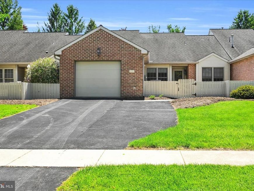 46 Leearden Road, Hershey, PA 17033 Main Photo