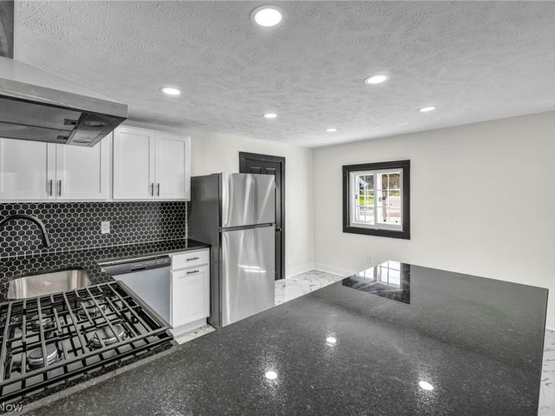 7339 River Road , Olmsted Falls, OH 44138 Photo 14