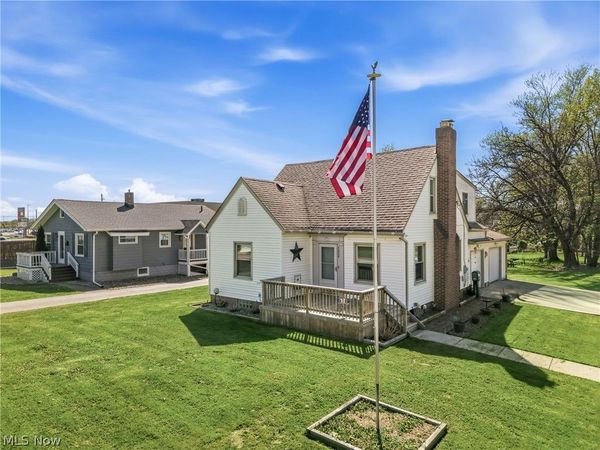 7202 Sheldon Avenue , Youngstown, OH 44512