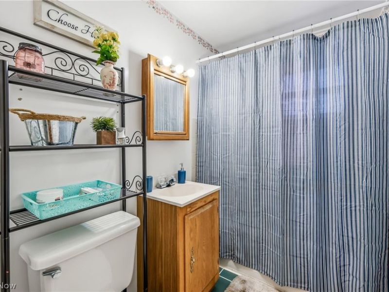 7202 Sheldon Avenue , Youngstown, OH 44512 Photo 19