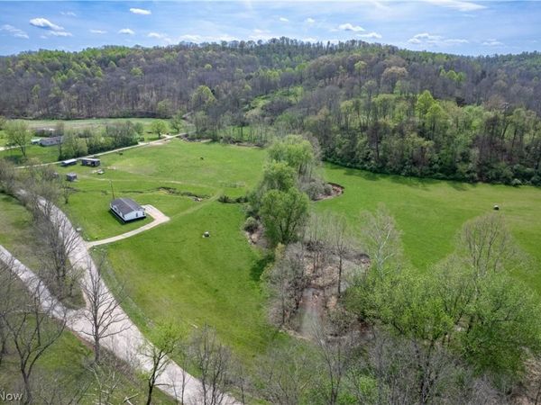 5762 Wadesville Road , Belleville, WV 26133