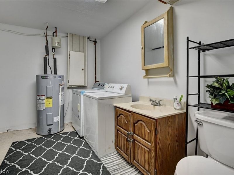 592 Hilan Avenue SW, New Philadelphia, OH 44663 Photo 18