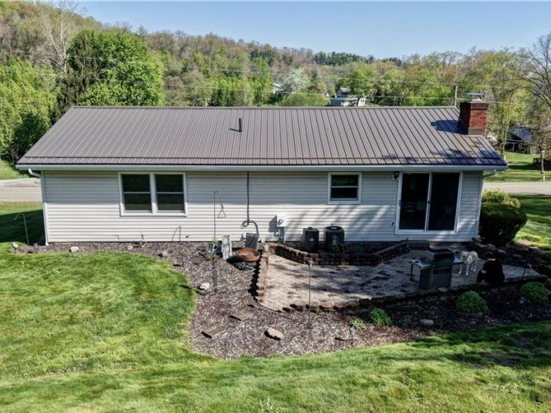 592 Hilan Avenue SW, New Philadelphia, OH 44663 Photo 22