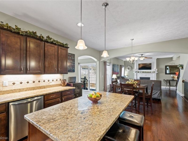 192 Shoreland Circle, Willowick, OH 44095 Photo 10