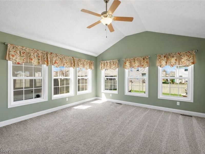 192 Shoreland Circle, Willowick, OH 44095 Photo 15