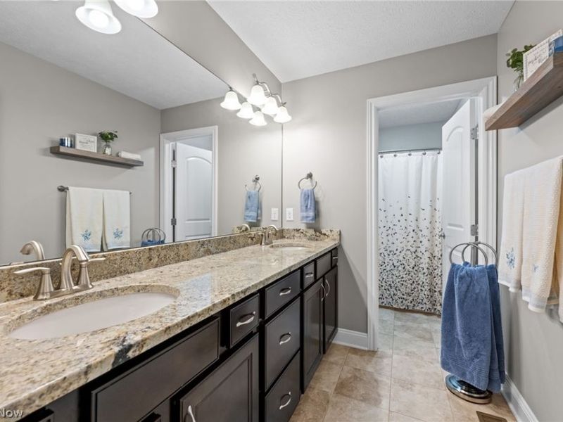 192 Shoreland Circle, Willowick, OH 44095 Photo 32