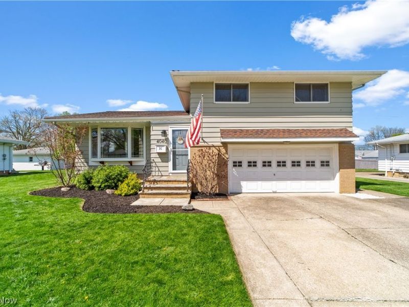 4040 W 213th Street , Fairview Park, OH 44126 Photo 1