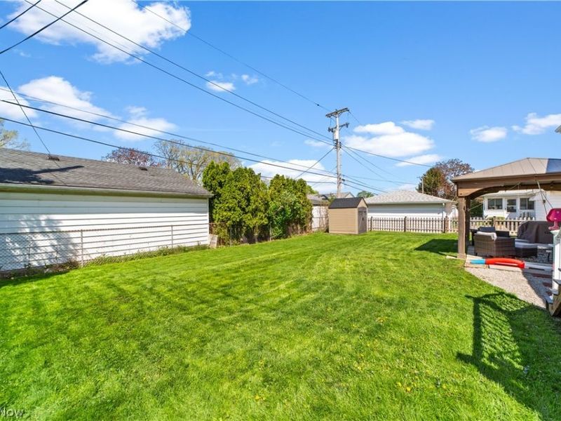 4040 W 213th Street , Fairview Park, OH 44126 Photo 33