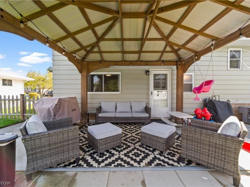 4040 W 213th Street , Fairview Park, OH 44126 Photo 34