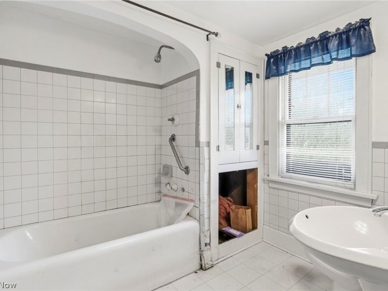 1616 Greenlawn Avenue, Akron, OH 44301 Photo 14