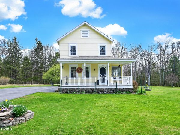 102 Rocky View Drive , Hawley, PA 18428