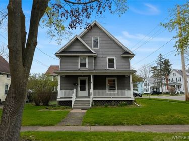 136 Parce Avenue, Fairport, NY 14450