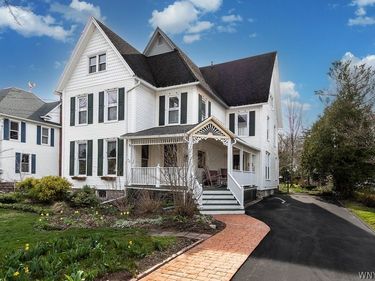 13 Bloomingdale Avenue , Akron, NY 14001