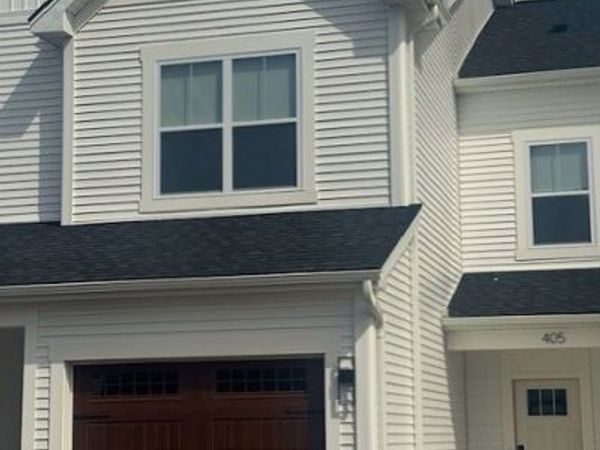 405 Erie Ridge Drive, Henrietta, NY 14467