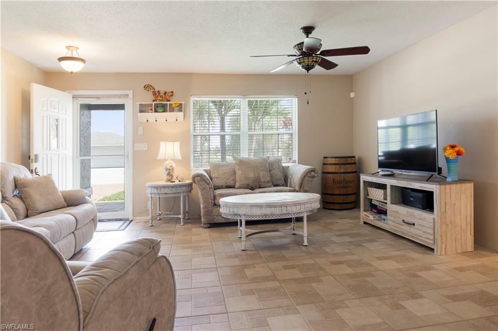 1906 SE 26th St, Cape Coral, FL 33904 Photo