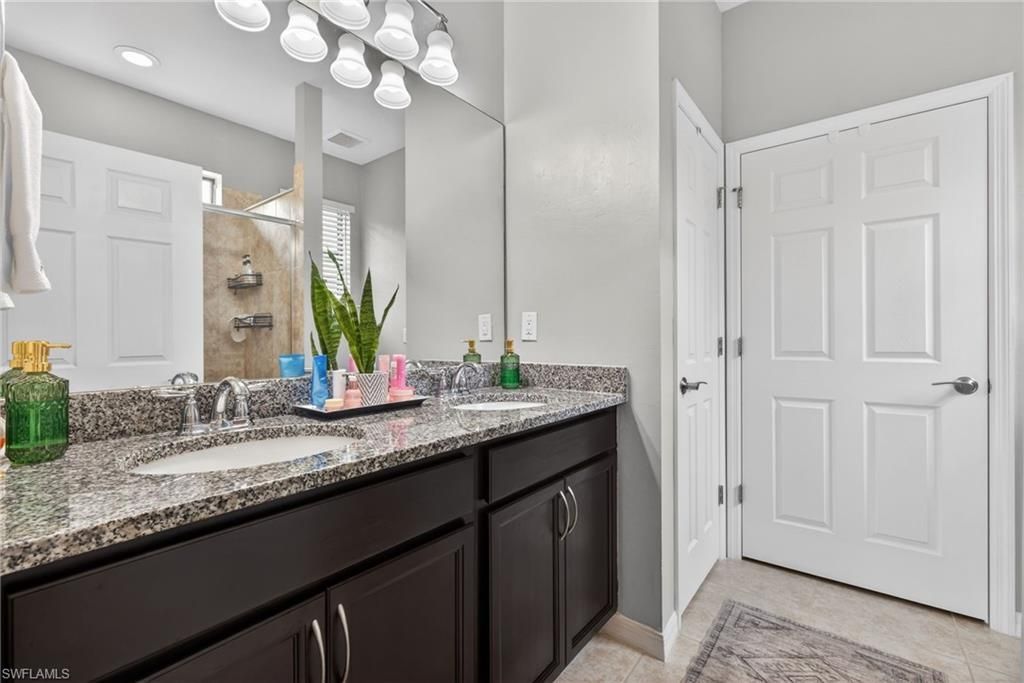 10894 Glenhurst St, Fort Myers, FL 33913 Photo