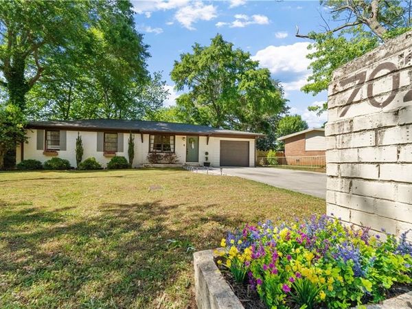 702 Burbank Drive, Smyrna, GA 30080