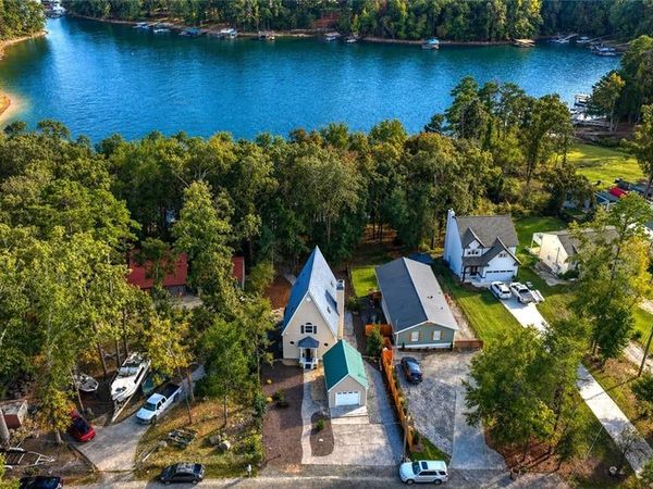 6980 Diana Circle, Gainesville, GA 30506