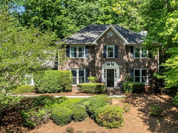 496 Guilford Circle , Marietta, GA 30068