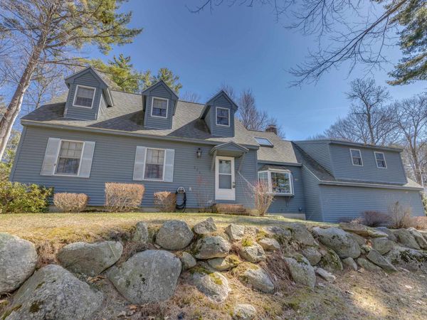 286 Dockham Shore Road, Gilford, NH 03249