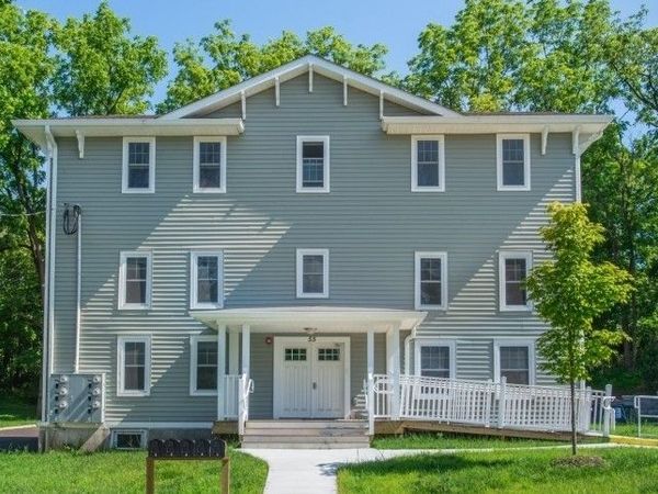 55 Gingerbread Castle Rd, Unit 2, Hamburg, NJ 07419